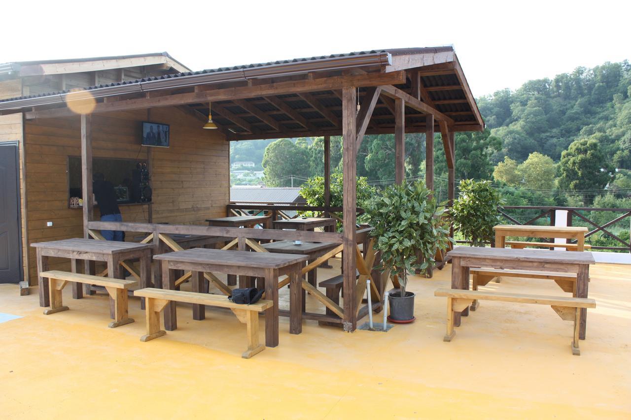 Viktoria Hotel Pizunda Esterno foto