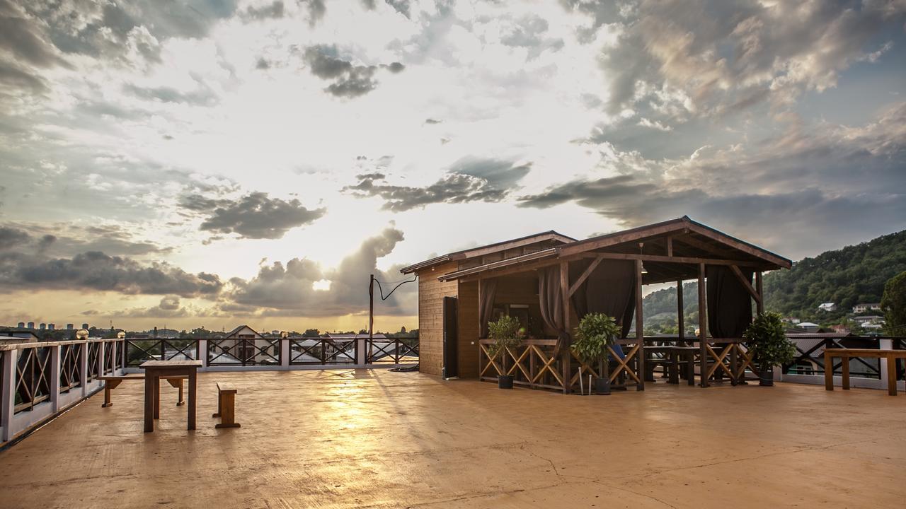 Viktoria Hotel Pizunda Esterno foto