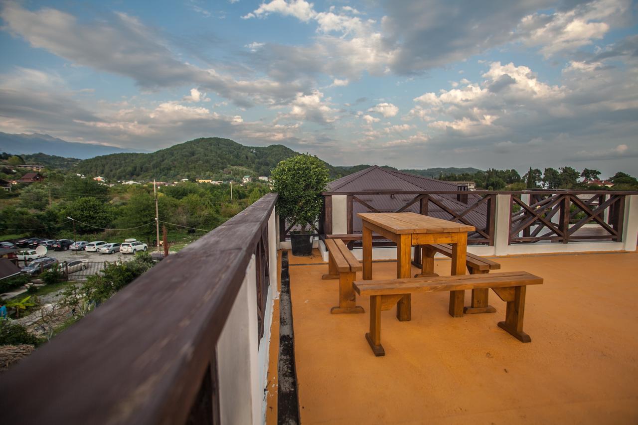 Viktoria Hotel Pizunda Esterno foto