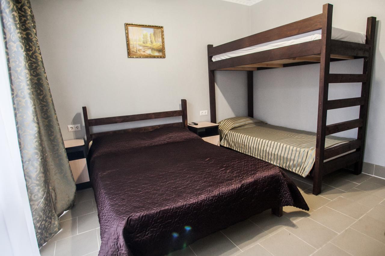 Viktoria Hotel Pizunda Esterno foto